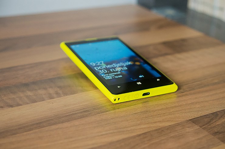 Nokia Lumia 1020 (9).jpg